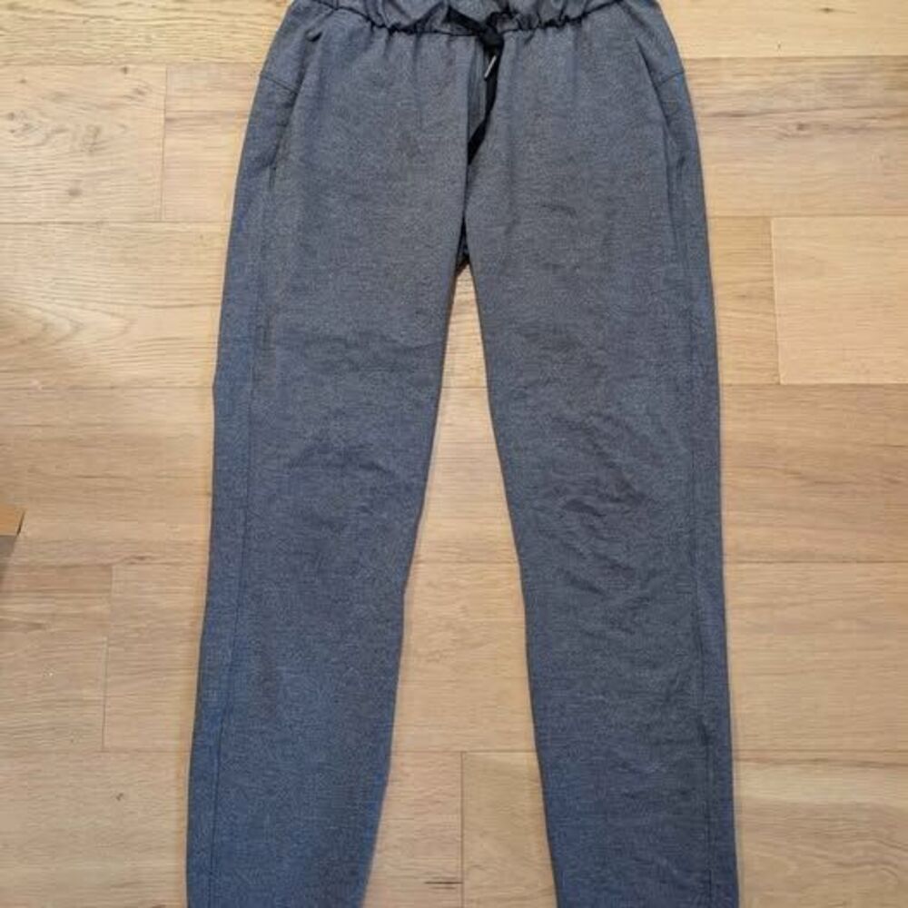 Lululemon Gray Pants Women's Size 4